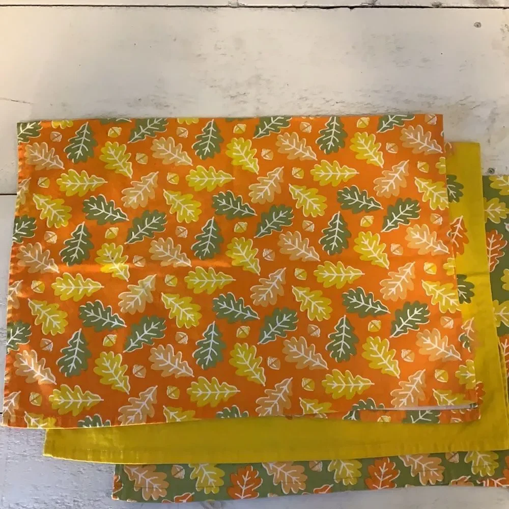 Martha Stewart Decorative Leaf Table Napkins